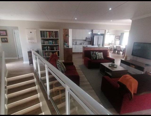 5 BEDROOM HOUSE FOR SALE IN MONTE CHRISTO